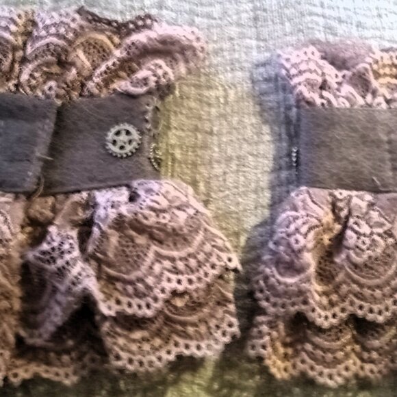 Steampunk Style Brown Lace Ruffled Wrist Cuffs / Wraps W/ Cool Clock Part Charms - Picture 6 of 6